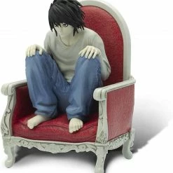 Death Note L Figurine