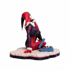 DC Comics Batman: The Animated Series Harley Quinn Waiting For My J Man Statue