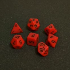 Chessex: Opaque Poly 7 Set - Red/Black