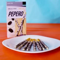 Pepero - White Cookie Snacks & Drinks