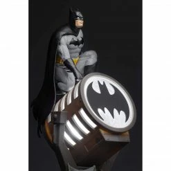 Batman Figurine Bat Signal Table Lamp PALADONE
