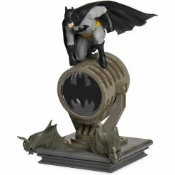 Batman Figurine Bat Signal Table Lamp PALADONE